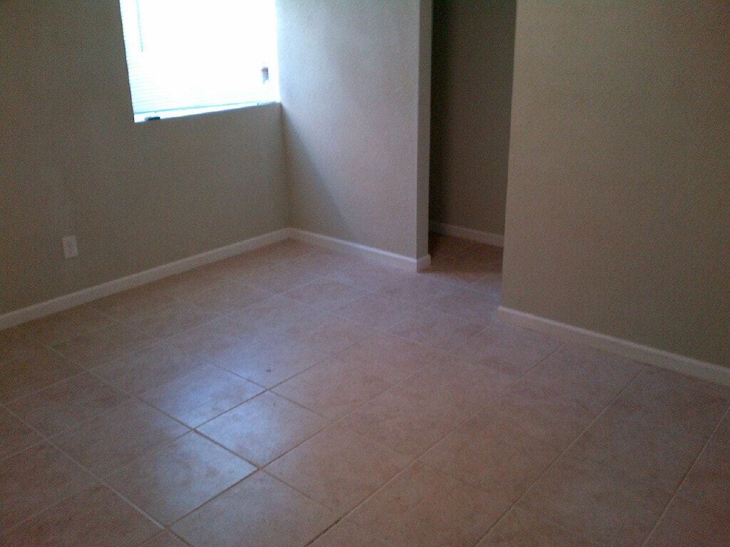 Bedroom - 4207 Harrison St