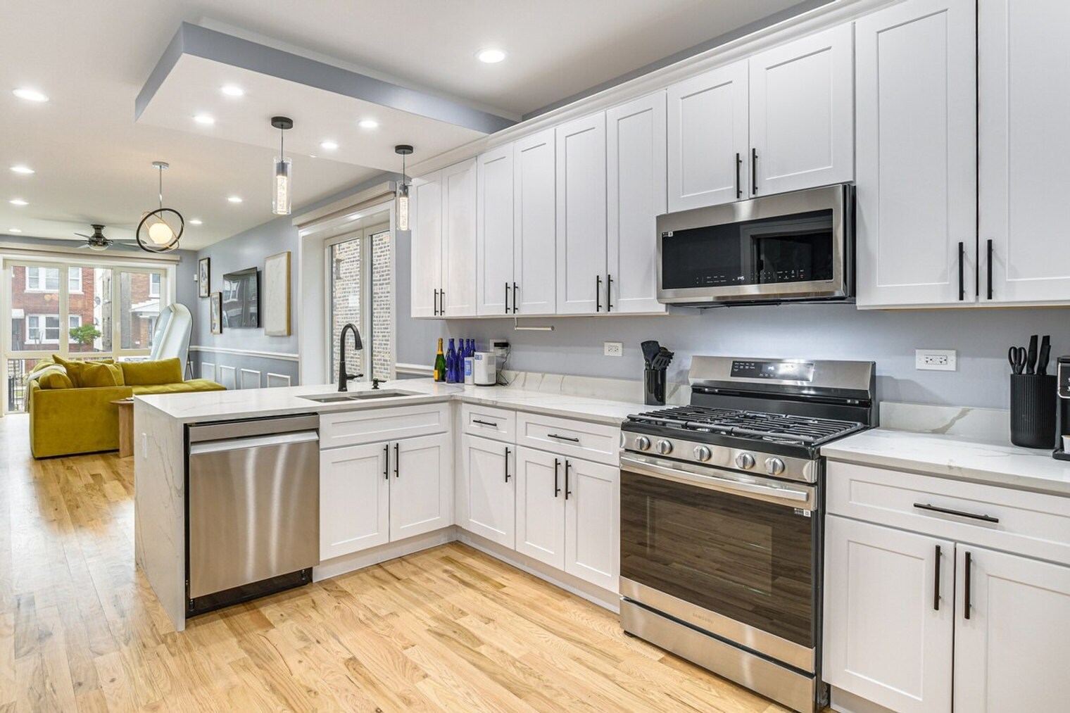 Building Photo - 1034 N Drake Ave