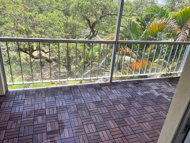 Building Photo - 644 NW 13th St