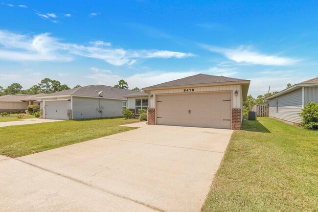 Building Photo - Available March 2nd