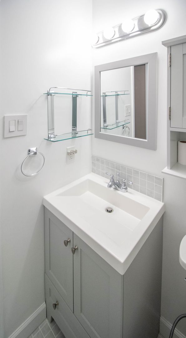 Building Photo - Gorgeous and updated 3Bd/2.5Bth townhome in the Town of Forest Hills! w/2 assigned parking space!