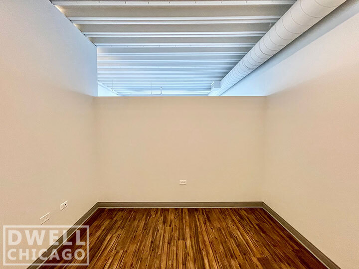 Building Photo - 951 W Dakin St