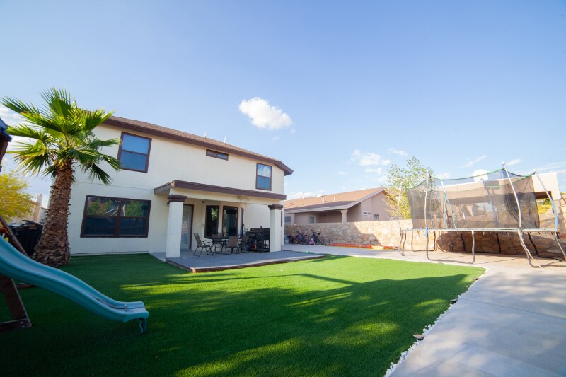 Building Photo - 13260 Emerald Creek Dr