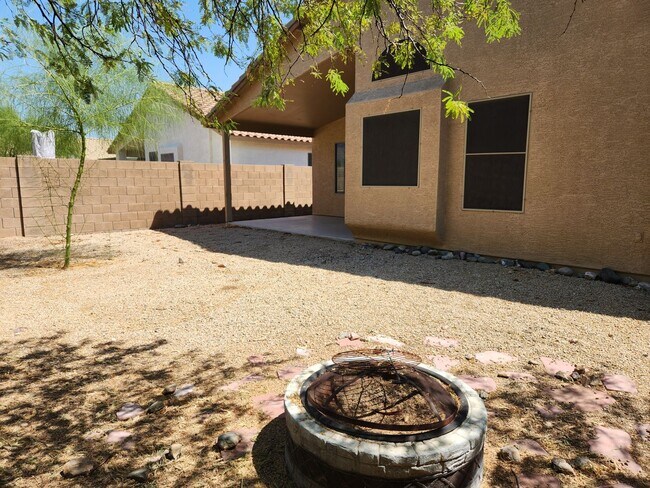 Building Photo - Norterra 4 bed/2 bath Rental Home Available!