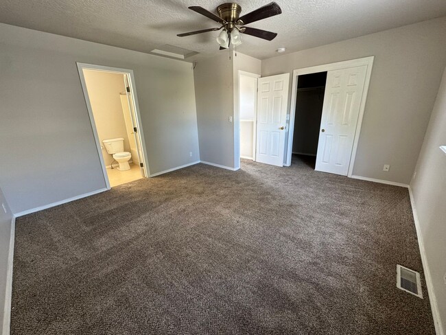 Building Photo - 3 bedroom house in Kuna
