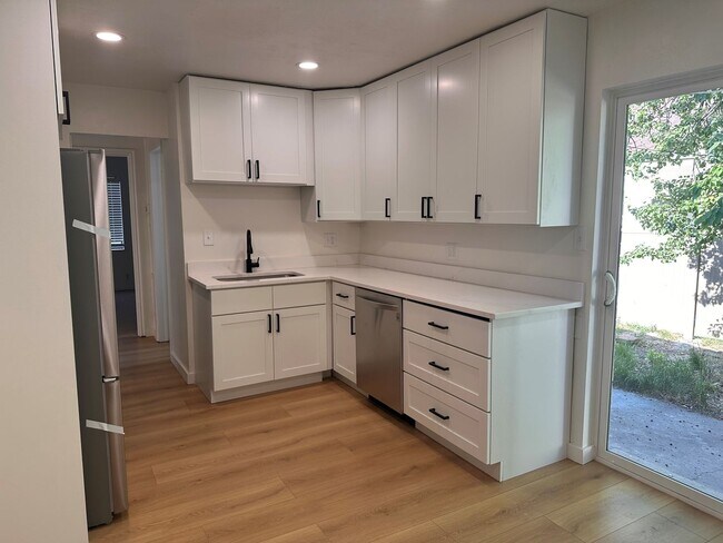 Building Photo - Completely Remodeled 4 Bedroom Home