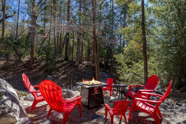 Building Photo - Dreamy Creekside Fern Valley Rustic Cabin