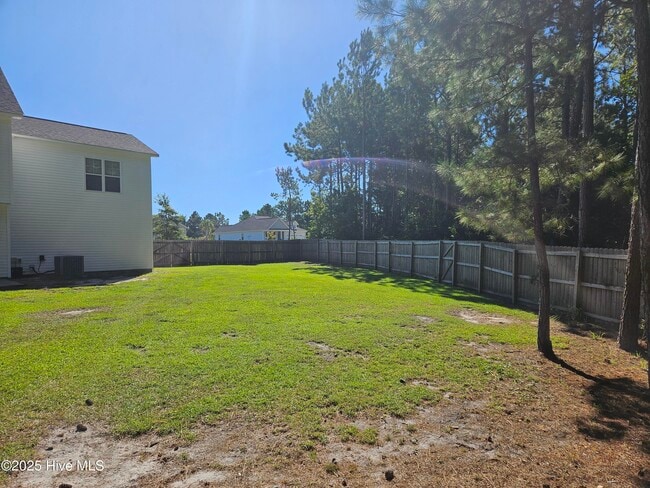 Building Photo - 609 Winfall Dr