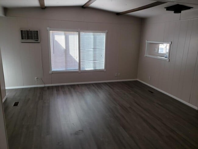 Building Photo - 845 Grandview St