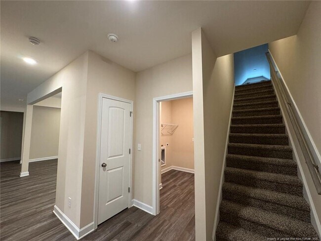 Building Photo - 22 Sugarberry Pl