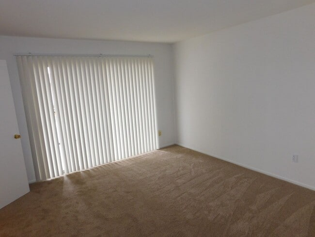 Building Photo - 7841 Shaffer Cir