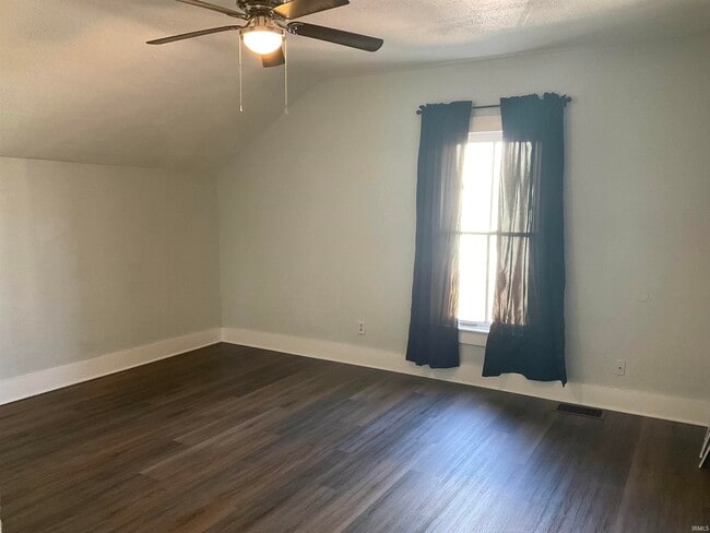 Building Photo - 1221 Wall St