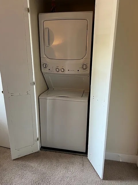 Laundry in Bedroom - 1590 N Star Ave