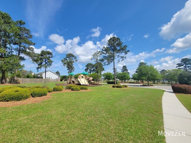 Building Photo - 1731 Pepperwood Way