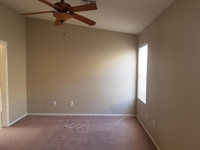 Building Photo - Henderson/Seven Hills - Single Story Gated...