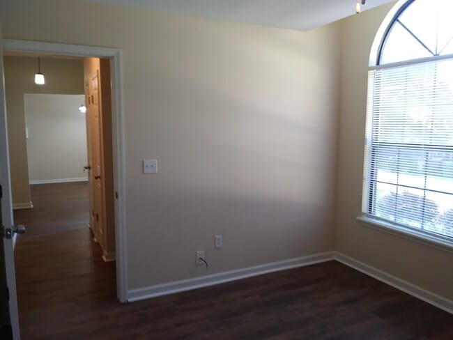 Building Photo - 1608 Akridge Dr