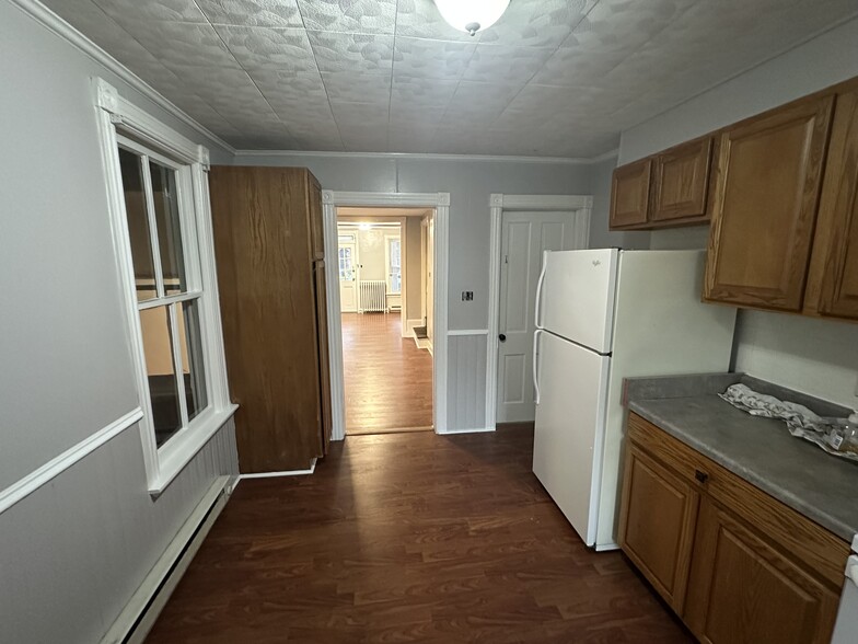 Kitchen 1 - 143 N Potomac St