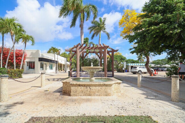 Building Photo - 600 S Dixie Hwy