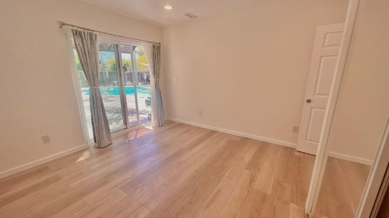 Building Photo - 1302 Grosventres Ct