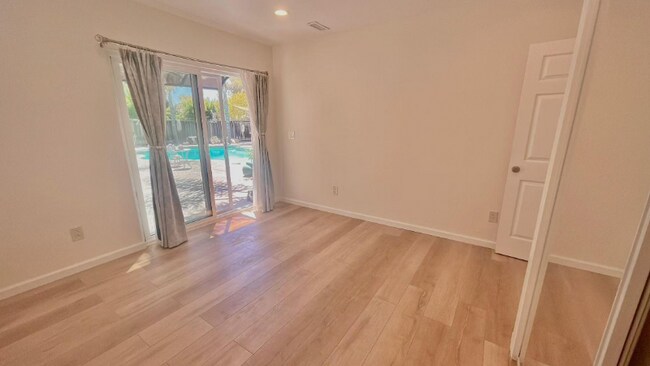 Building Photo - 1302 Grosventres Ct