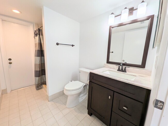 Building Photo - 9975 Boca Gardens Trail