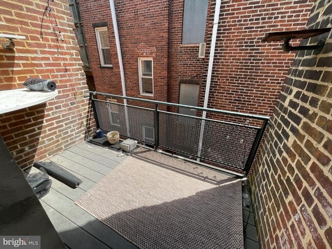 Building Photo - 1417 Chapin St NW