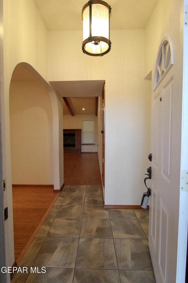 Building Photo - 1809 Pueblo Alegre Dr