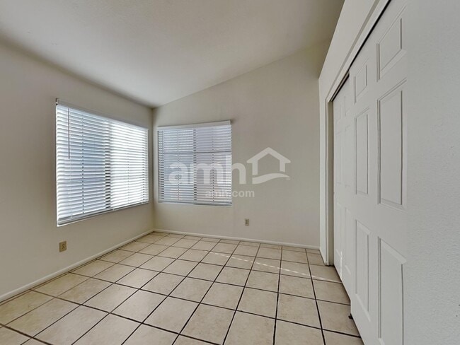 Building Photo - 3603 N 107th Dr