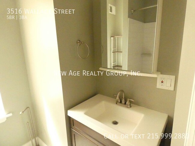 Building Photo - 3516 Wallace St