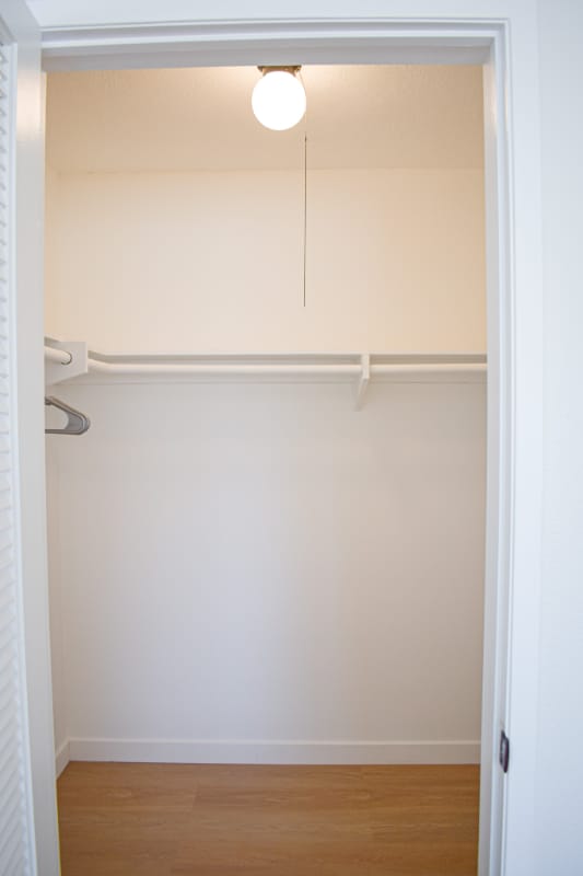 Building Photo - 4718 W Ave L-6