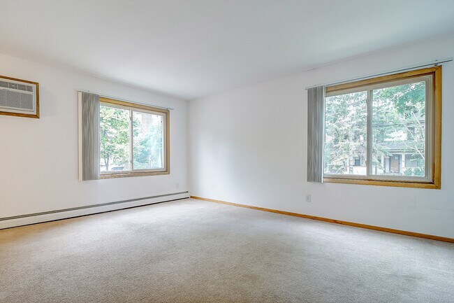 Interior Photo - 2649 Humboldt Ave S.