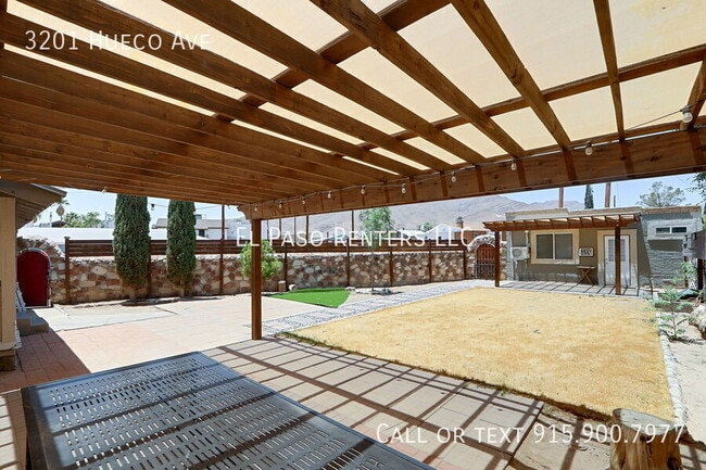 Building Photo - 3201 Hueco Ave