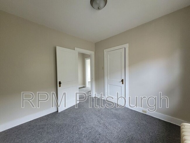 Building Photo - 3853 Brighton Rd