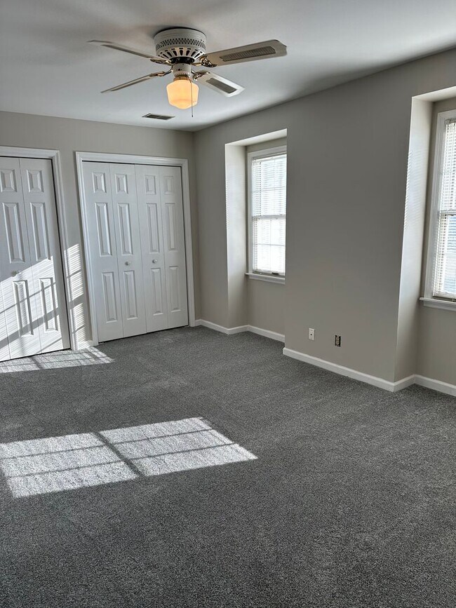 Building Photo - 104 New Brookland Pl