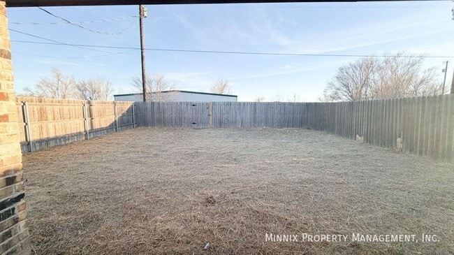 Building Photo - 7403 5th St