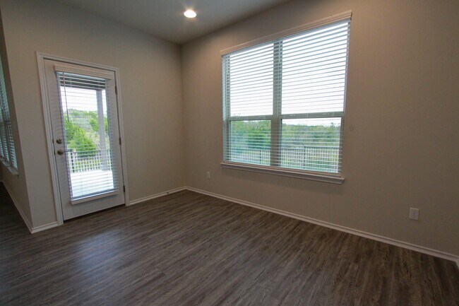 Building Photo - Newly Built 3 Bedroom, 2.5 Bath House in Round Rock's University Park Villas