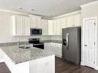 Building Photo - Room in Townhome on Thalweg Dr