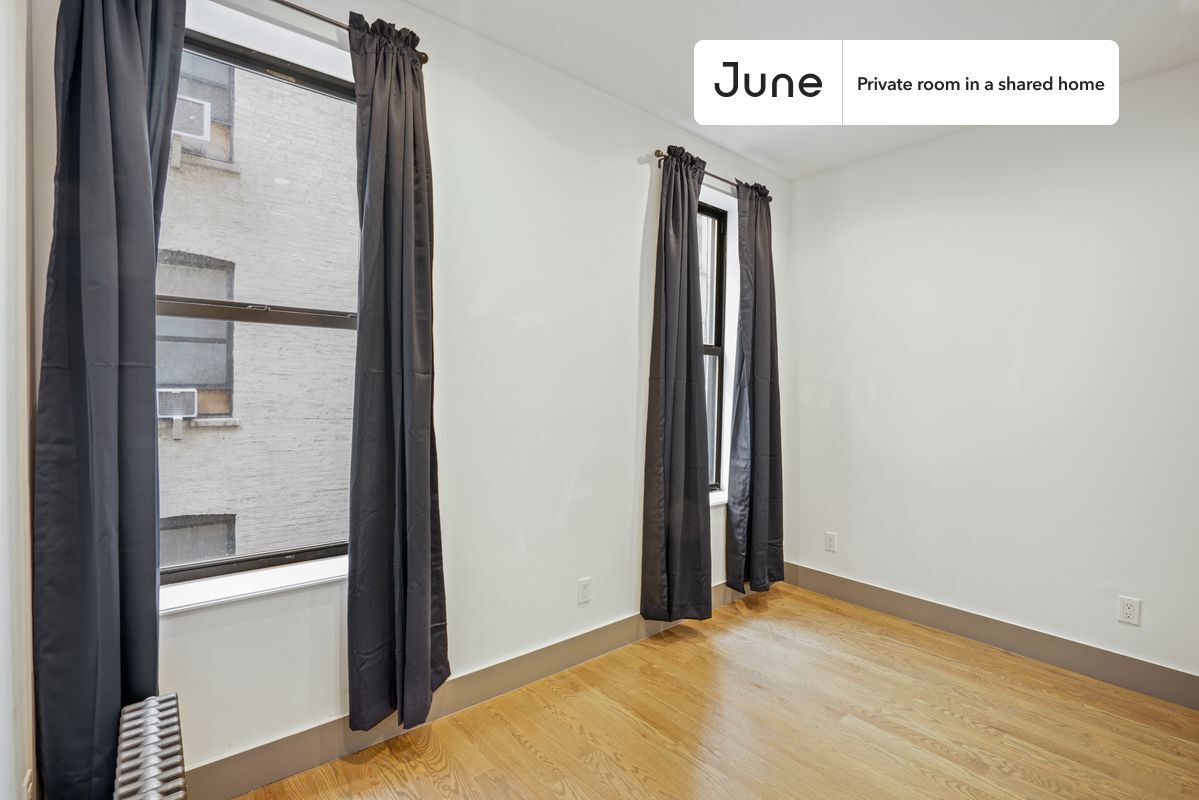 Building Photo - Room in Shared 4 bed/2 bath home