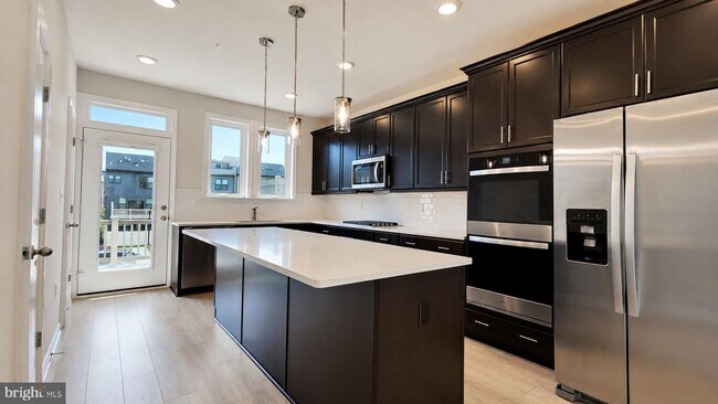 Building Photo - 4809 Vista Green Ln
