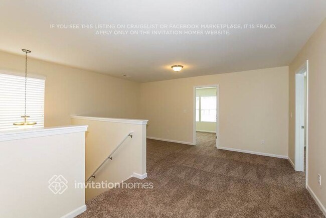 Building Photo - 10211 Daniel Dwayne Dr