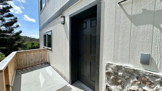 Building Photo - 1413 Ala Iolani St