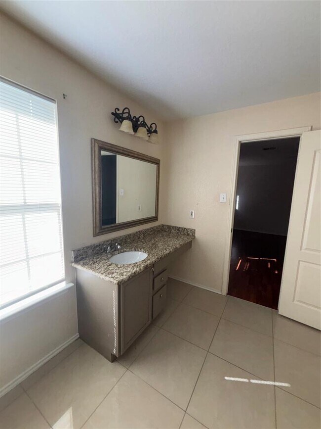 Building Photo - 5600 War Admiral Dr