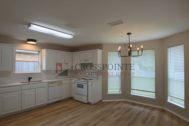 Building Photo - Available Now! Stunning 4 Bed 2 Bath Home in Flint, Tx! Whitehouse ISD!
