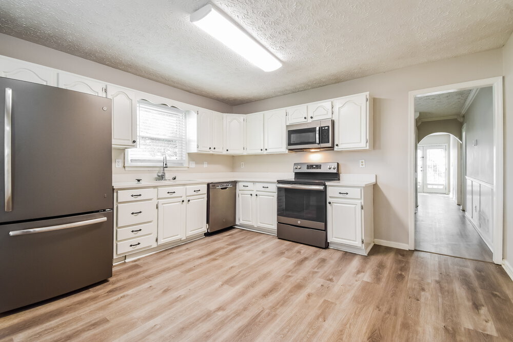 Building Photo - 4805 Shallow Farm Dr NE