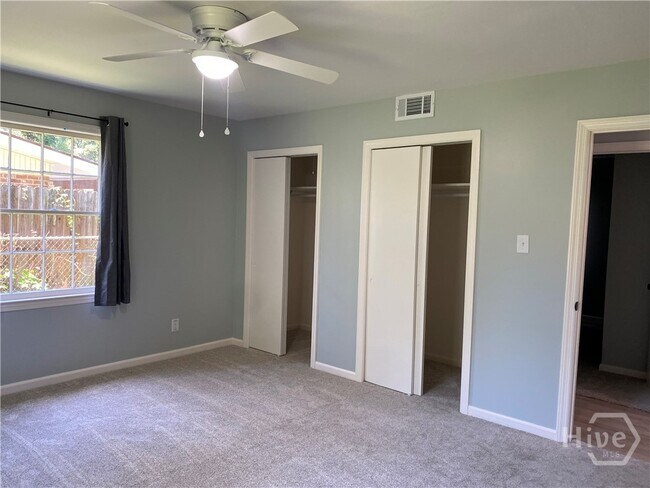 Building Photo - 12438 Largo Dr