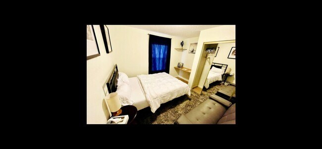 Building Photo - Cozy Smart 3BR 2 Bath House in Sarasota
