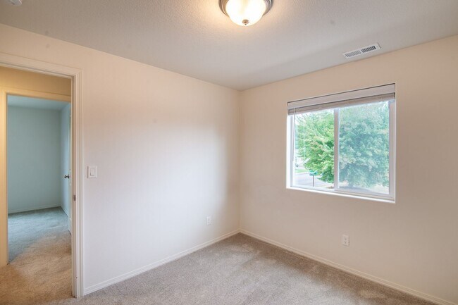 Building Photo - Heathwood - VPM484650H-6