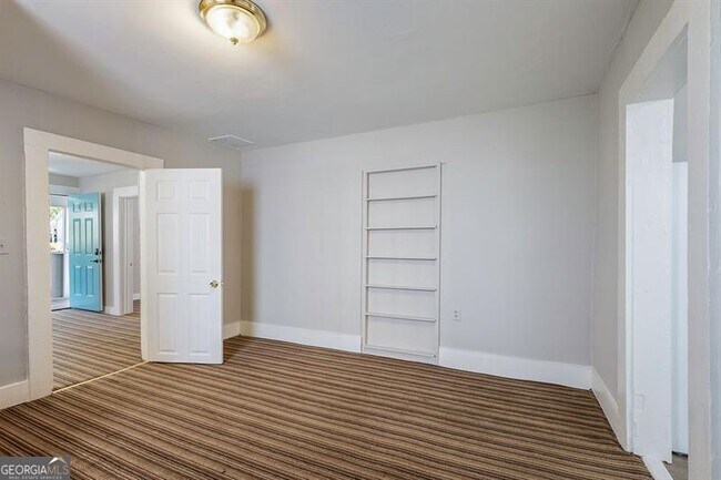 Building Photo - 184 Dahlia Ave NW