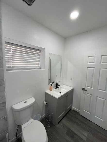 Building Photo - 1204 Sawmill Rd NW