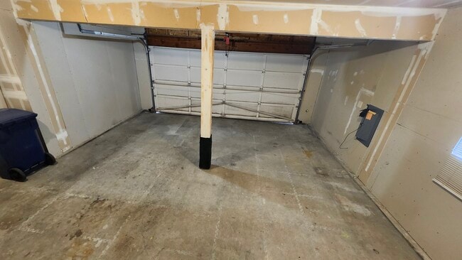 Building Photo - 35336 10th Pl SW